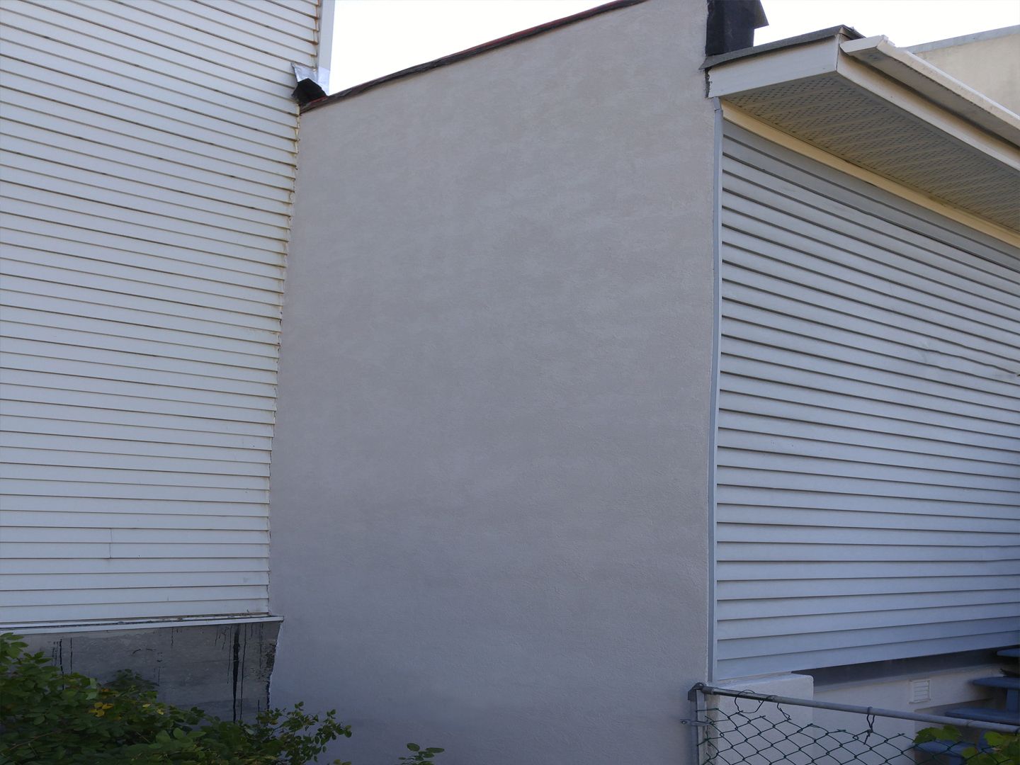 Durabilité du crépi acrylique pour murs et murets en béton